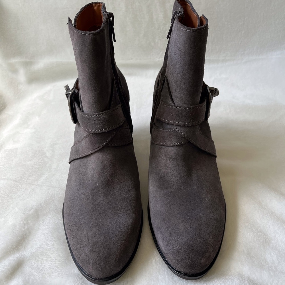 Zodiac ankle boots size 8 gray